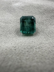มรกตธรรมชาติทรงเหลี่ยมสีเขียวสำหรับทำเครื่องประดับ - Product Image 3