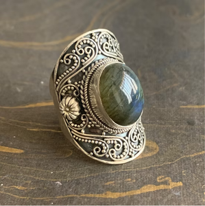 Oxidized Sterling Silver <b>Labradorite</b> <b>Ring</b> Oval Shield Antique Filigree Scroll Pattern Retro Style Jewelry - Product Image 4