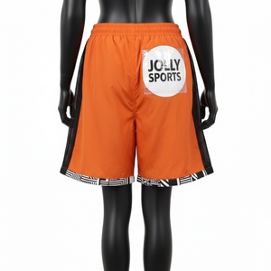 กางเกงขาสั้นวินด์เบรกเกอร์ผ้าโพลีเอสเตอร์น้ำหนักเบา 135 GSM สีส้มสดใส แต่งแถบตาข่ายด้านข้าง พร้อมโลโก้แบบซับลิเมชั่นสั่งทำพิเศษสำหรับผู้หญิง - Product Image 2