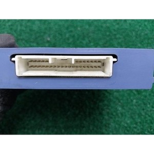 ECUs y Módulos de Computación Usados GS 8934030030 - Product Image 3