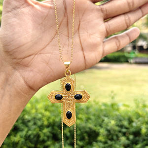 Wholesale fashion necklace black onyx oval gemstone cross pendant necklace 18k gold plated designer religious jewelry necklace - Product Image 4