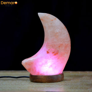 Lámpara USB de Sal Rosa del Himalaya Auténtica, Tallada a Mano, Decorativa con Forma de Luna Llena, Estilo Romántico - Product Image 4