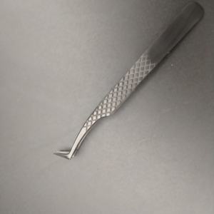 Pince à épiler de précision en acier inoxydable lisse pour la pose détaillée des extensions de cils - Product Image 1