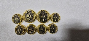 Boutons personnalisés de haute qualité ALPHA PHI ALPHA pour blazers, couleur or, 8 boutons, vente en gros - Product Image 3
