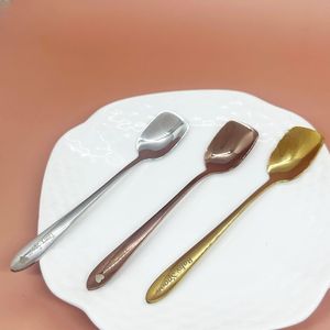 Lot de 4 couverts dorés en acier inoxydable pour restaurant (cuillères, fourchettes et couteaux) – Idéal pour les mariages - Product Image 2