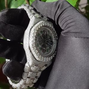 Splendide montre pour homme avec diamants, 28 mm, analogique, quartz, boîtier en moissanite argentée, verre saphir, fermoir caché, écologique - Product Image 2
