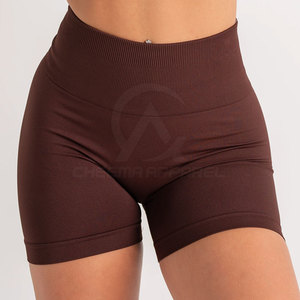 กางเกงขาสั้นผ้าเนื้อนุ่มยืดหยุ่นสูง ดีไซน์ไร้ตะเข็บ ยกกระชับสะโพก เหมาะสำหรับโยคะ ฟิตเนส และออกกำลังกาย - Product Image 2