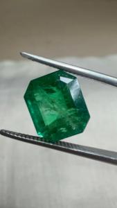 Émeraude Verte Naturelle, Pierre Précieuse Non Montée, Coupe Octogonale, Forme Carrée pour la Fabrication de Bagues, Pendentifs et Bijoux - Product Image 2