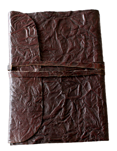 Diario de Tapa Dura Encuadernado en Cuero, Estilo Rústico Marrón, con Cuadernos de Tapa Arrugada para Regalo - Product Image 1