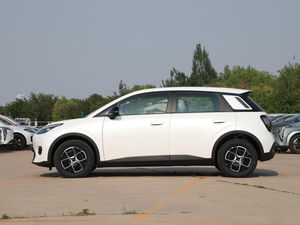 Mini Auto Eléctrico 2025 UT, Gran Oferta, Vehículo de Nueva Energía para Exportación, Autonomía de 330/420 km - Product Image 3