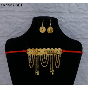 Ensemble de collier choker en or arabe élégant pour femmes, ensemble de bijoux de mariée traditionnels du Moyen-Orient, style Dubaï, bijoux de luxe Dubaï - Product Image 1