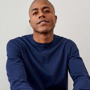 T-shirt à manches courtes pour homme en coton 100% de haute qualité, imprimé avec un logo personnalisé, respirant, séchage rapide, coupe ample, décontracté, noir, tendance - Product Image 4