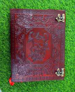 Diario de cuero genuino 100% hecho a mano, suave, color marrón, con doble correa de cierre y bolígrafo, diseño de calavera. - Product Image 1