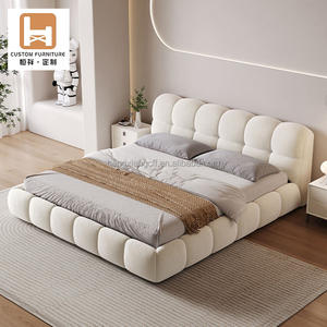 थोक लोकप्रिय पफ बिस्तर सेट फर्नीचर बेडरूम डिजाइनर क्रीम सफेद कपड़े बिस्तर के लिए गर्म बिक्री होटल आधुनिक राजा बिस्तर फ्रेम - Product Image 1