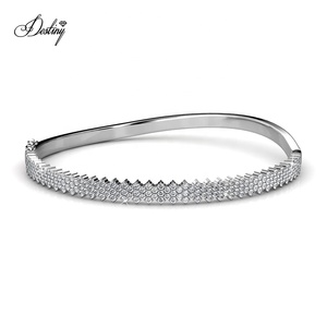 <span class=keywords><strong>Destiny</strong></span> Jewellery Nueva alta calidad Fancy Cubic Zirconia Jewelry Sparkling Bee Honeycomb Mujeres Wave Bangle Bracelet - Product Image 1