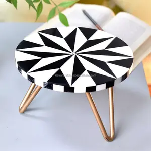 Présentoir à gâteaux de luxe moderne, style INS, fait à la main, plateau en résine marron, pieds en métal de haute qualité, outil de présentation de gâteaux en forme personnalisée - Product Image 2