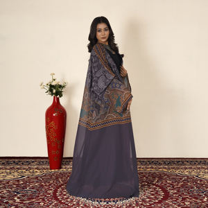 Abaya à imprimé numérique léger, avec tombé fluide, texture aérienne, manches amples, silhouette ouverte sur le devant, ODM, pour l'Aïd et les événements - Product Image 3