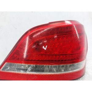 Luz Trasera Derecha Usada Equus 924023N0 - Product Image 2