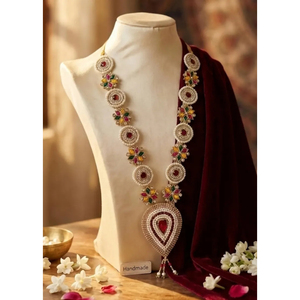 มาลาไข่มุกลายดอกไม้ทำด้วยมือพร้อมจี้ทับทิมสีแดงสำหรับงานแต่งงานพูจาและเทพเจ้า - Product Image 1