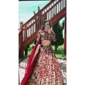 Diseñador hermoso bordado trabajo Lehenga Choli indio y ropa paquistaní - Product Image 5