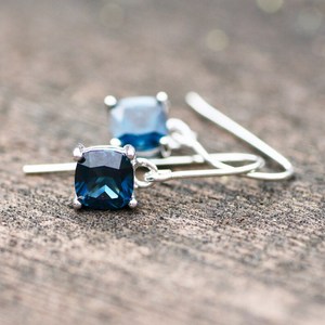 Boucles d'oreilles en topaze bleue de Londres, argent sterling vintage, bijoux pierre de naissance de décembre, cadeau élégant pour femme, mariage et soirée - Product Image 2