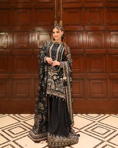Ensemble Salwar Kameez pour femme, en fausse fourrure épaisse, avec dupatta et pantalon, séchage rapide, toutes saisons, Diwali - Product Image 1