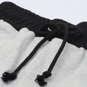 Shorts Bermuda en coton gris pour homme avec bordure noire, taille à cordon de serrage, vêtements décontractés, tissu tricoté respirant - Product Image 6