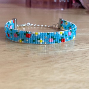 Bracelet perlé poli par des experts, bracelet perlé artisanal de qualité supérieure, bracelet perlé couleur unie, utilisation en gros pour usine sur mesure - Product Image 1