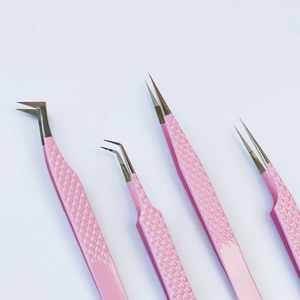 Pinzas Profesionales para Extensión de Pestañas con Puntas de Fibra para un Agarre Perfecto, Nunca se Resbalan Incluso con Pestañas de 0.03mm, 75 Grados - Product Image 2