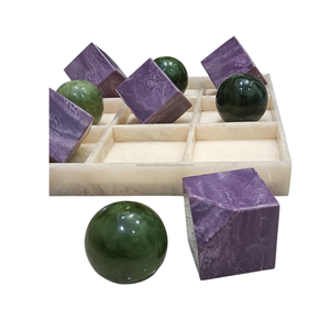 Juego de Tic Tac Toe Decorativo Hecho a Mano con Resina/MDF Ecológico - Juego de Mesa de Estrategia Premium para Decoración del Hogar - Product Image 4