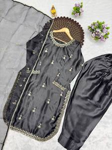 Traje Salwar Kameez Pakistaní Moderno de Verano, Negro, Bordado, con Pantalones Patiala y Dupatta de Tela, Ropa Étnica para Fiestas - Product Image 3