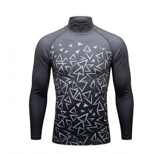 Camiseta de compresión transpirable para fútbol, ropa deportiva premium diseñada para entrenamiento de fútbol, correr, sesiones de gimnasio y uso activo. - Product Image 2