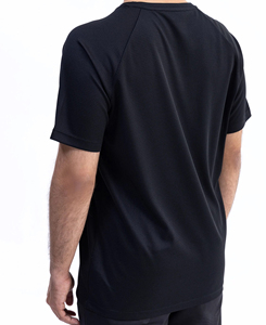 เสื้อยืดคอกลมแขนสั้นสีดำสำหรับผู้ชาย ทรงโอเวอร์ไซส์ สไตล์ลำลอง สีพื้น ผ้าฝ้ายเจอร์ซีย์ถัก 100% ย้อมสีเรียบ นุ่มสบายผิว น้ำหนัก 230 กรัม - Product Image 5