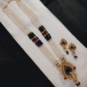 Collier de créateur ethnique plaqué or serti de perles et de pierres Pota Bijoux de mariée royaux pour mariages et festivals - Product Image 1