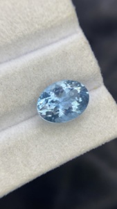 Piedra Preciosa Suelta de Aguamarina Natural Certificada, Corte Ovalado, Color Superior, con Buen Brillo, 5.01 Quilates - Product Image 2