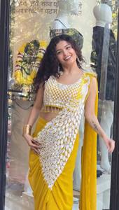 Conjunto de Top y Pantalones Palazzo de Georgette Sintético para Mujer con Dupatta de Seda Organza, Estilo Bollywood para Fiestas y Eventos Festivos - Product Image 3