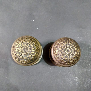 Juego de 2 tiradores redondos de latón para puerta, tiradores decorativos de latón, herrajes vintage para puertas interiores, armarios y el hogar - Product Image 4