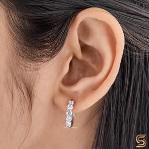 Pendientes de Aro con Diamantes Blancos Sólidos de Laboratorio de 10K, 1.10 CTW, Corte Redondo, Pendientes Minimalistas de Lujo para Mujer, Elegantes para Uso Diario - Product Image 6