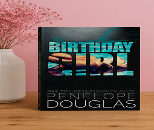 Birthday Girl de Penelope Douglas, Libro de Romance Lento y Amoroso en Formato Paperback en Inglés - Product Image 3