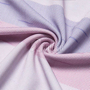 Polo de qualité supérieure pour hommes, fabriqué avec un tissu lisse et conçu pour un look élégant, polos - Product Image 6