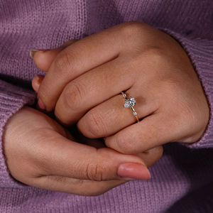 Bague de fiançailles en moissanite taille poire, bague solitaire minimaliste en or rose, bague de mariée pour femme, bijoux de mariage - Product Image 6