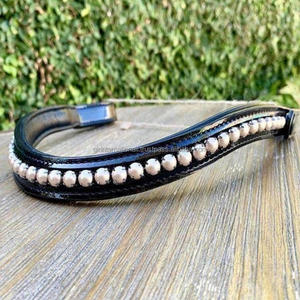 Banda de charol con acabado de lujo, mejor calidad, costura completa y relleno suave personalizado con perlas blancas, cristales ostentosos - Product Image 5