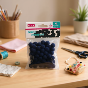 Pallina di ponpon Ilan da 1,5 cm blu navy per decorazioni artigianali, cucito e progetti fai da te - Product Image 2