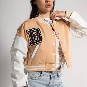 Chaqueta Varsity Corta Personalizada para Mujer, Estilo Béisbol, Chaqueta Universitaria, OEM ODM, Tejido de Lana Teñido Resistente al Viento - Product Image 5