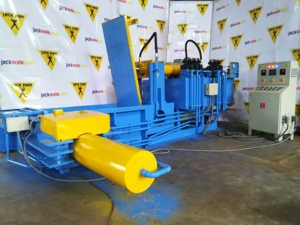 Presse à balles hydraulique pour métaux TA-08 Triple Action 8x8x14 pouces, fabriquée en Inde - Product Image 2