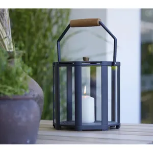 Farol de Hierro Moderno con Asa de Madera, Portátil, Decoración para Exteriores e Interiores, Portavelas, Diseño Hexagonal, Acabado Negro - Product Image 2