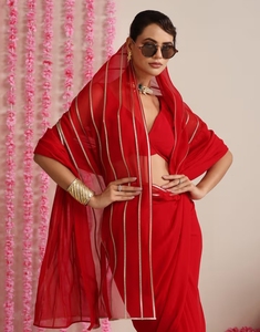 KV <b>Red</b> and Gold Triangle Impression Georgette <b>Saree</b> With Unstitched Blouse - Product Image 3
