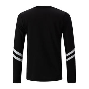 T-shirt inspiré de la rue Signature, livraison rapide, nouvelle arrivée, t-shirts respirants à ourlet incurvé pour hommes - Product Image 2