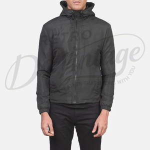 Chaqueta ligera con capucha para hombre, negra, informal, cortavientos, delgada, con cierre de cremallera, para primavera y otoño. - Product Image 3