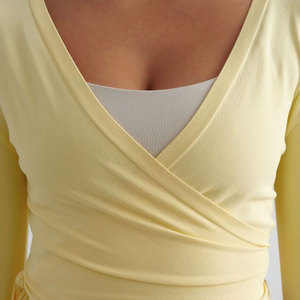 Fashion Gym Shirts Women's <b>Thumb</b> Hole <b>Cuff</b> Design Crop Length Outdoor Gym Fitness Wear Long Sleeve Training Shirt Top - Product Image 4